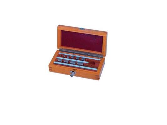 Seturi de cale plan paralele pentru micrometru model 0633